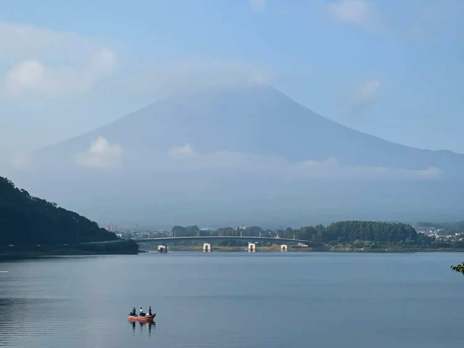 A scenic photo of Mount Fuji from Lake Kawaguchiko